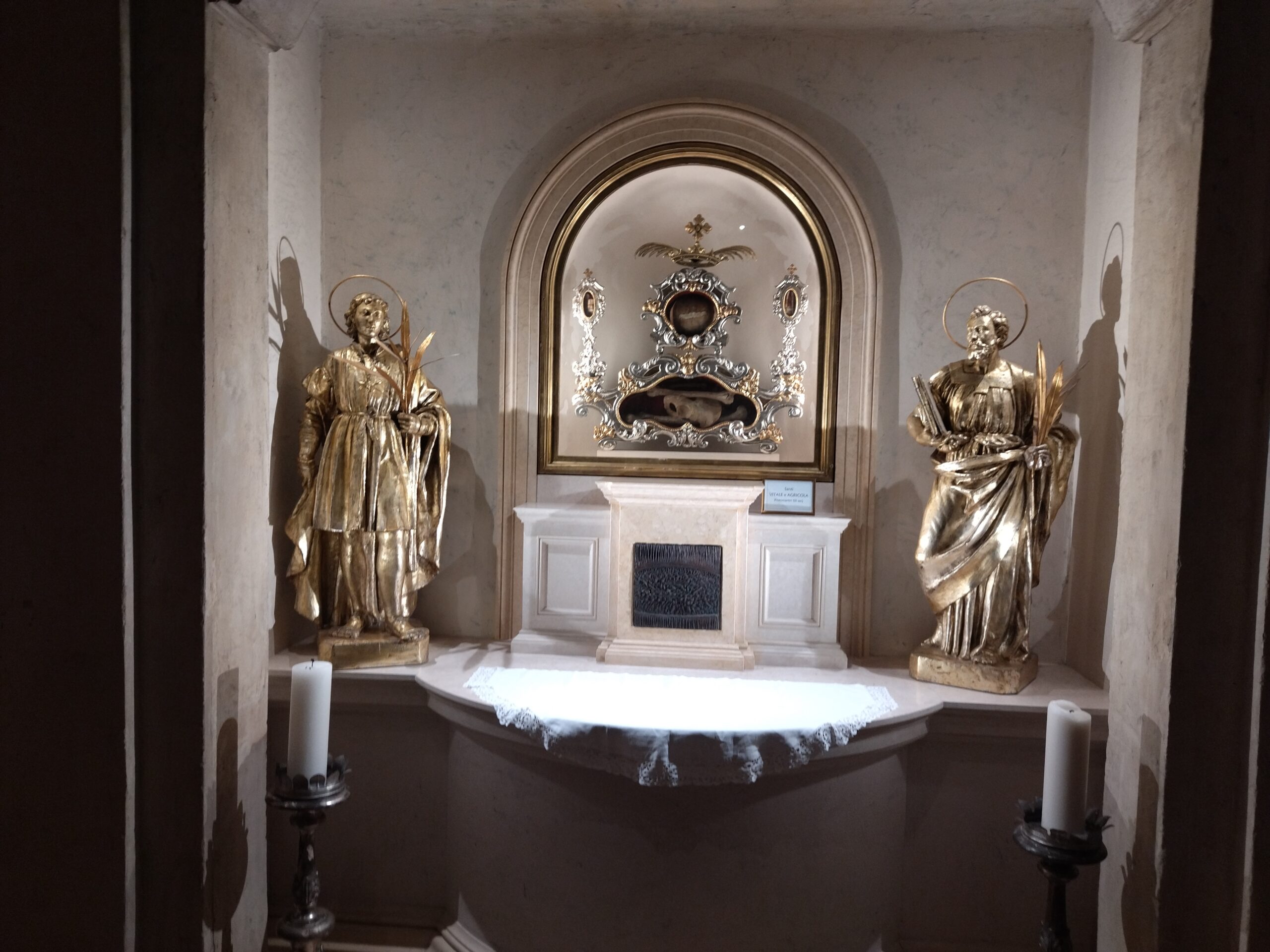 cripta di san Pietro a Bologna